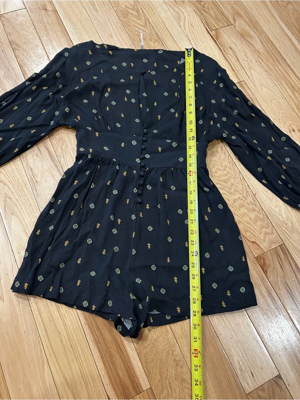 Free People Love Grows Black Floral Long Sleeve Dressy Shorts Romper Size Small - Picture 6 of 7